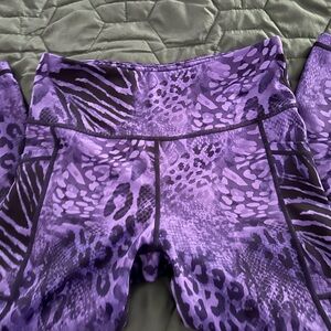 Like new CVG Capri leggings